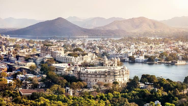 City view of Udaipur for the Vantara Jet Air destination guide
